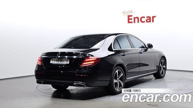 Mercedes-Benz E-Class 2019 — Şəkil 11/20