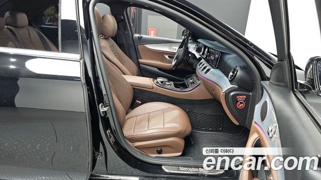 Mercedes-Benz E-Class 2019 — Şəkil 14/20
