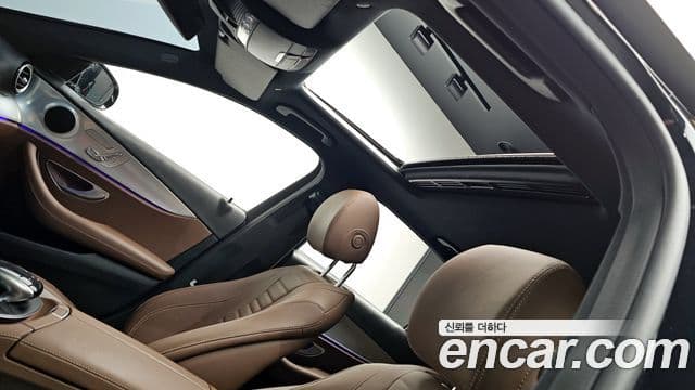Mercedes-Benz E-Class 2019 — Şəkil 7/20