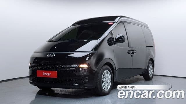 Hyundai Staria 2023 — Şəkil 1/20