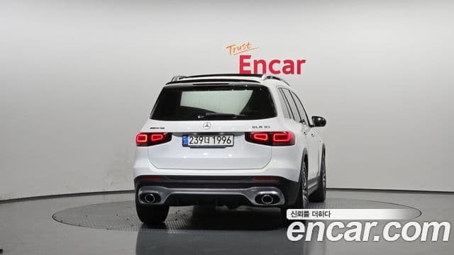 Mercedes-Benz GLB-Class 2021 — ფოტო 4/20