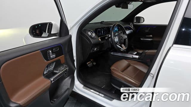 Mercedes-Benz GLB-Class 2021 — ფოტო 11/20