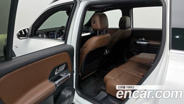 Mercedes-Benz GLB-Class 2021 — ფოტო 12/20