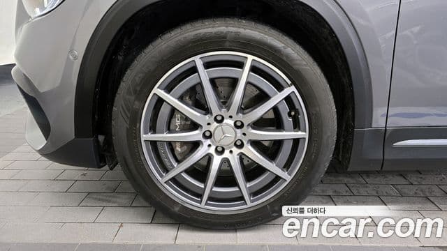Mercedes-Benz GLA-Class 2021 — Şəkil 4/20