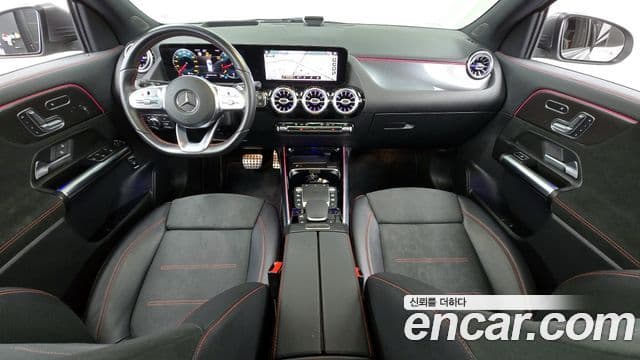 Mercedes-Benz GLA-Class 2021 — Şəkil 6/20