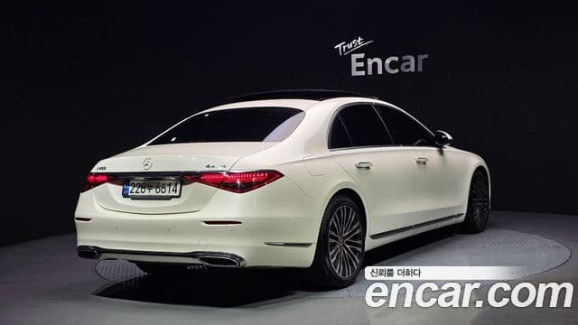 Mercedes-Benz S-Class 2021 — Photo 7/20