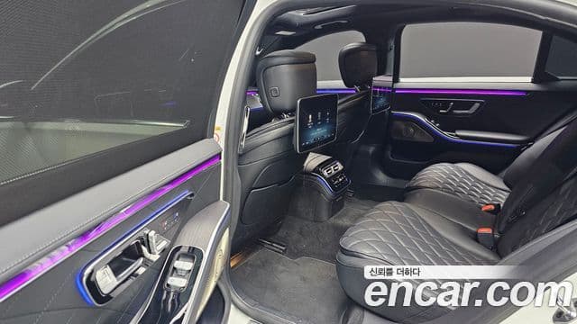 Mercedes-Benz S-Class 2021 — Photo 17/20