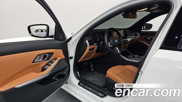 BMW 3 Series 2023 — Şəkil 10/20