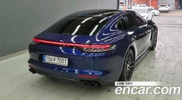 Porsche Panamera 2022 — ფოტო 11/18