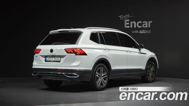 Volkswagen Tiguan Allspace 2023 — Фото 2/20