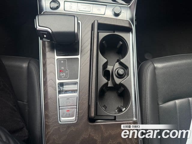 Audi A6 2021 — Şəkil 8/20