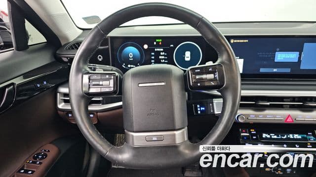 Hyundai Grandeur Hybrid 2023 — Photo 11/20