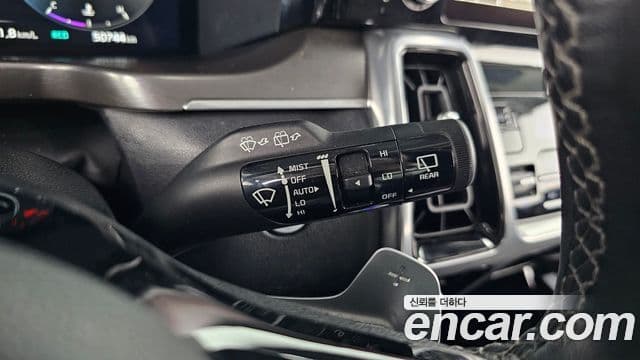 Kia Sorento 2023 — Şəkil 17/20
