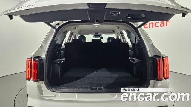 Kia Sorento 2023 — Şəkil 20/20