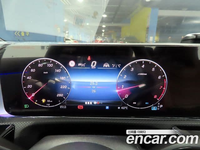Mercedes-Benz CLA-Class 2025 — Фото 8/20