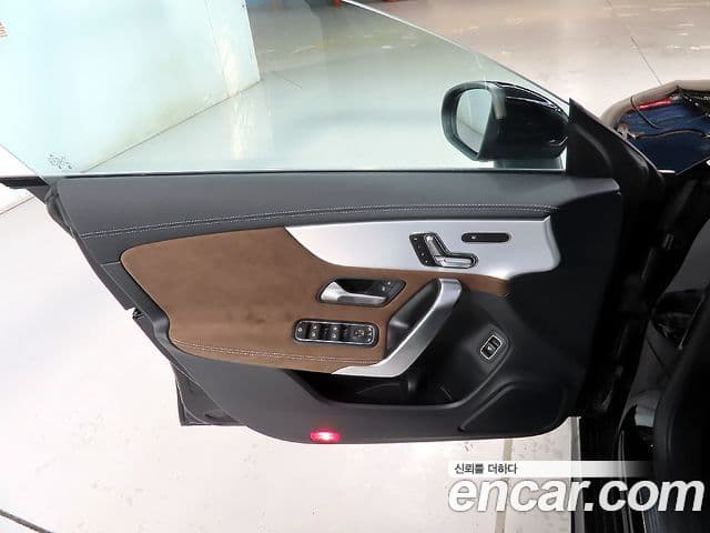 Mercedes-Benz CLA-Class 2025 — Фото 14/20