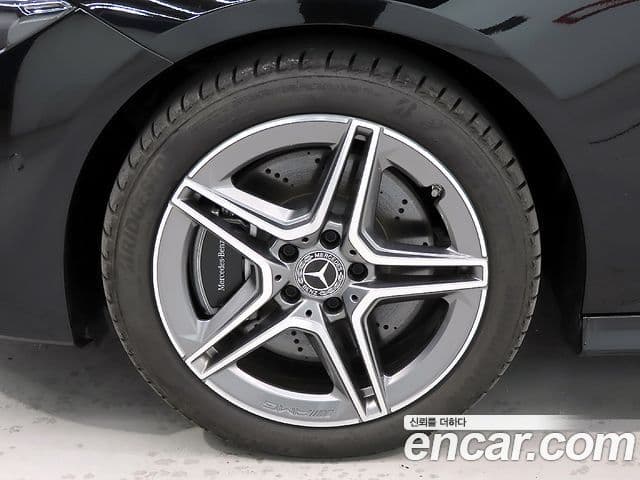 Mercedes-Benz CLA-Class 2025 — Фото 19/20