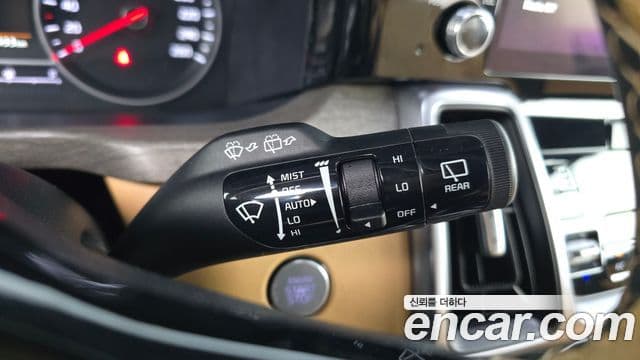 Kia Sorento 2021 — Şəkil 17/20