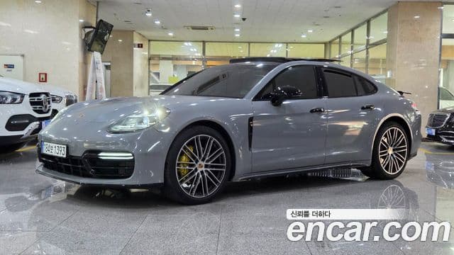 Porsche Panamera 2018 — Photo 2/20