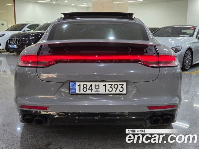 Porsche Panamera 2018 — Photo 13/20