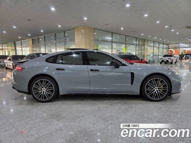 Porsche Panamera 2018 — Photo 10/20