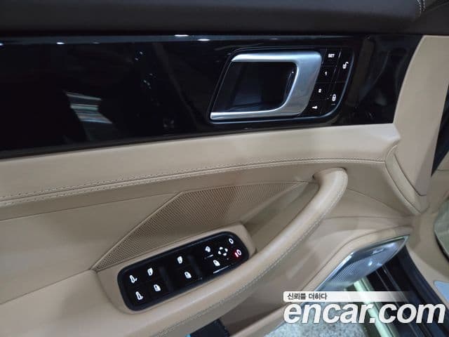 Porsche Panamera 2018 — Photo 5/20