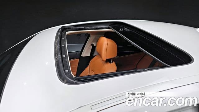 BMW 5 Series 2022 — Şəkil 10/20