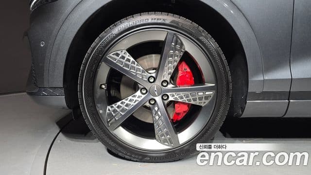 Genesis GV70 2022 — ფოტო 5/20