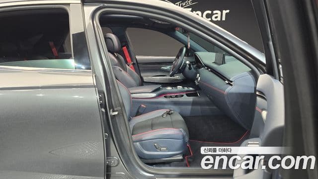 Genesis GV70 2022 — ფოტო 10/20