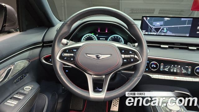 Genesis GV70 2022 — ფოტო 13/20