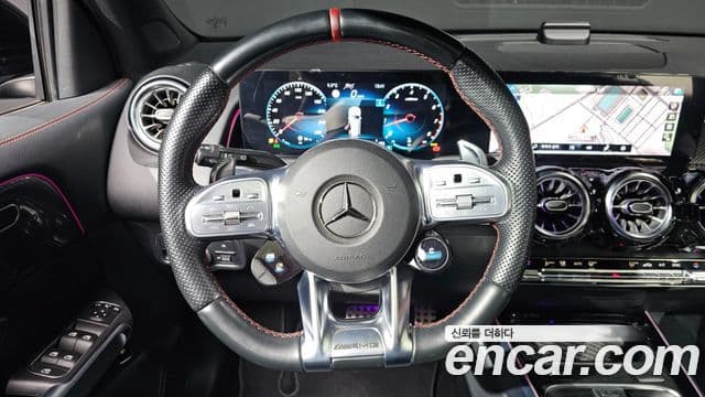 Mercedes-Benz GLB-Class 2022 — ფოტო 14/20