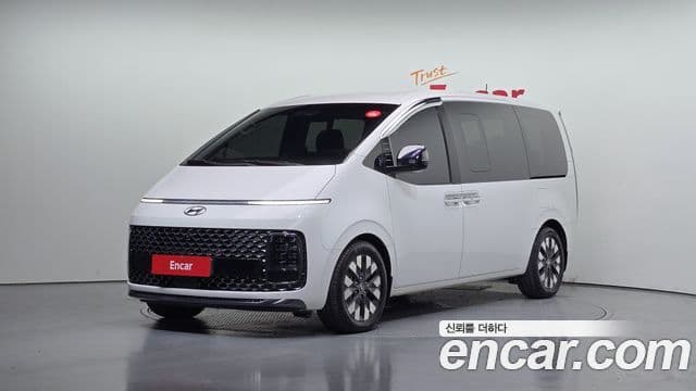 Hyundai Staria 2022 — ფოტო 1/20