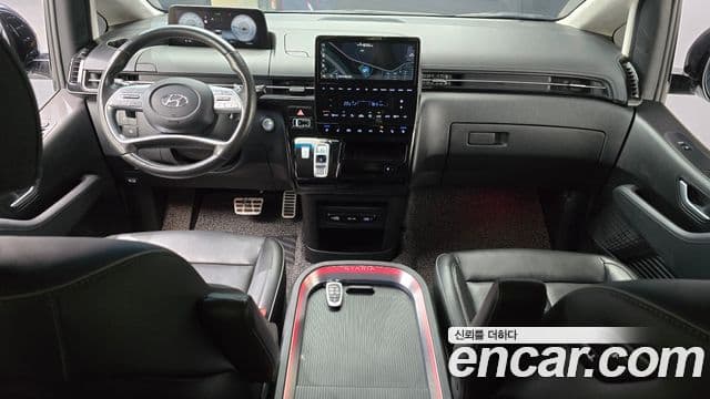Hyundai Staria 2022 — ფოტო 7/20