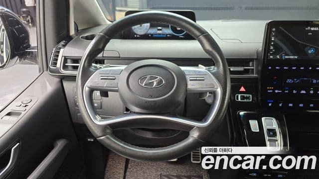 Hyundai Staria 2022 — ფოტო 13/20