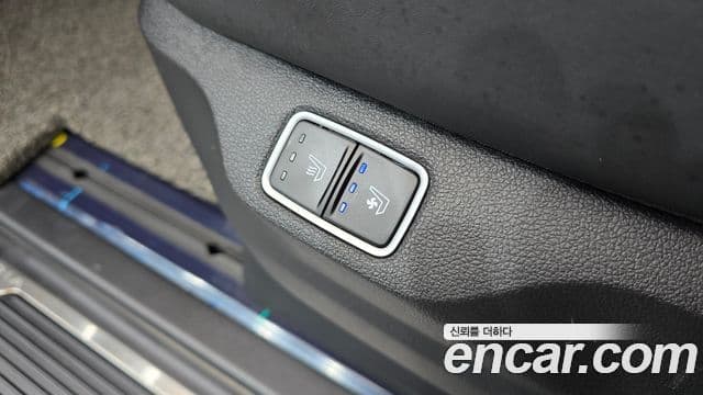 Hyundai Staria 2022 — ფოტო 19/20