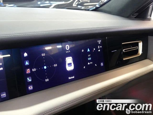 Porsche Taycan 2021 — ფოტო 20/20