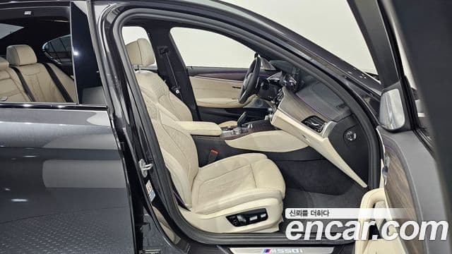 BMW 5 Series 2020 — Şəkil 10/20