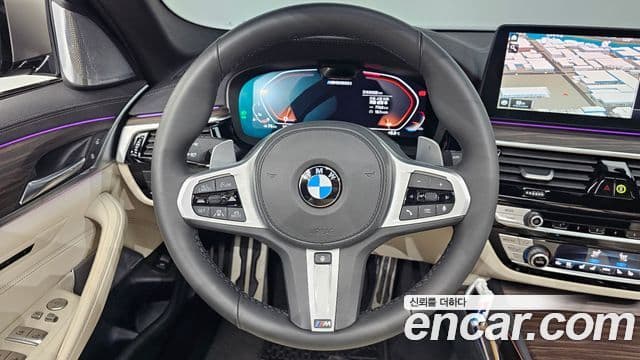 BMW 5 Series 2020 — Şəkil 13/20