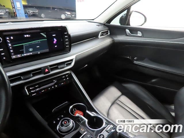 Kia K5 2021 — ფოტო 11/20