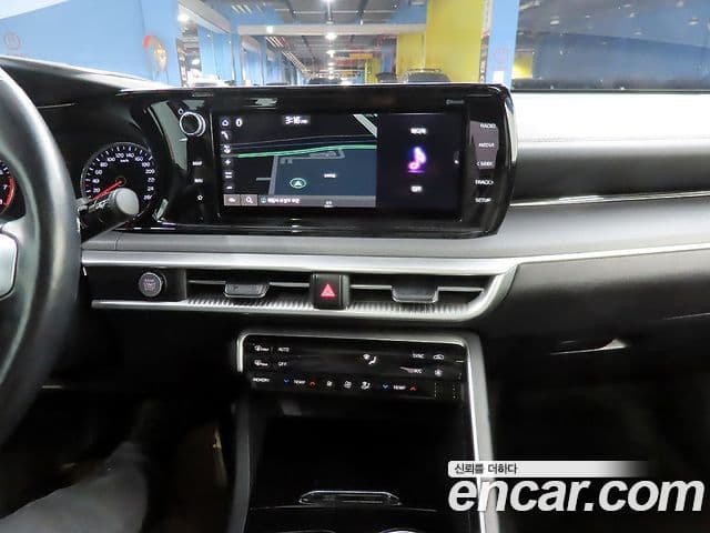 Kia K5 2021 — Şəkil 12/20