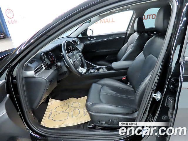 Kia K5 2021 — ფოტო 19/20