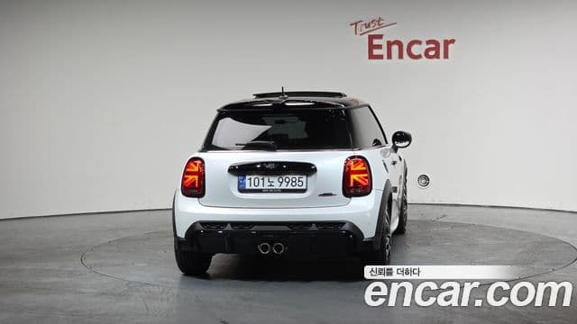 Mini Cooper S 2024 — ფოტო 4/20