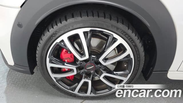 Mini Cooper S 2024 — ფოტო 5/20