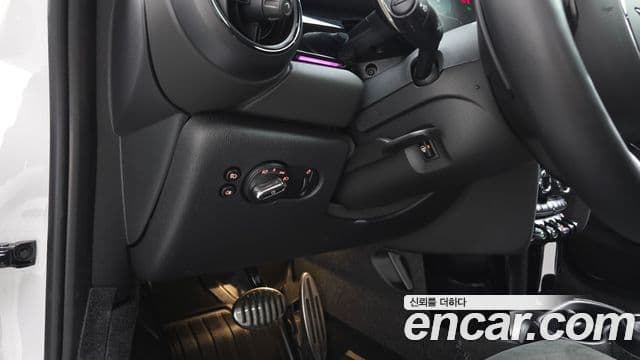 Mini Cooper S 2024 — ფოტო 13/20
