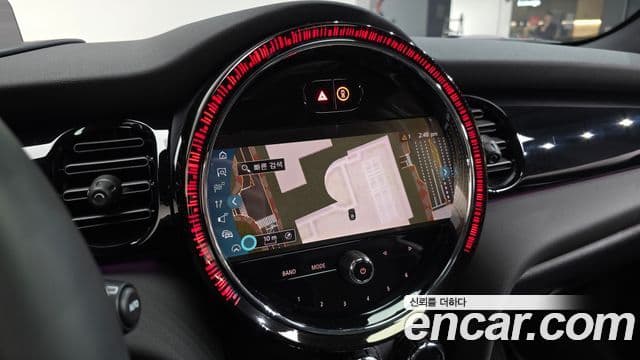 Mini Cooper S 2024 — ფოტო 15/20