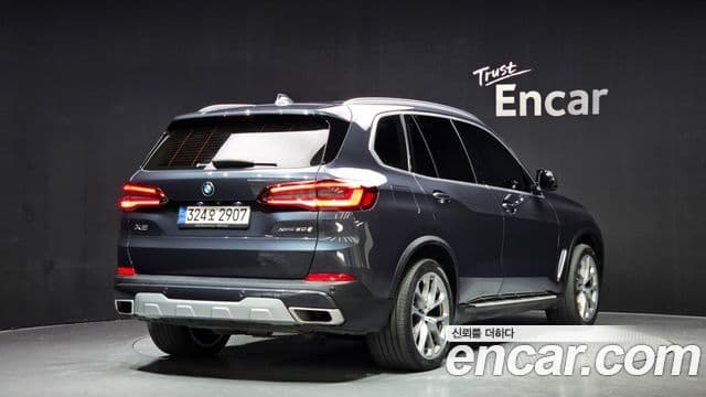 BMW X5 2021 — Photo 4/20
