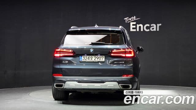 BMW X5 2021 — Photo 18/20