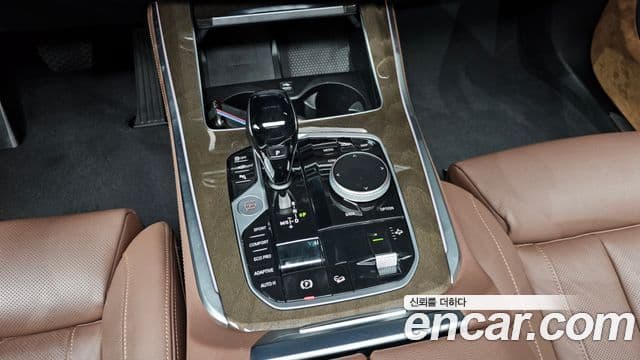 BMW X5 2021 — Photo 11/20