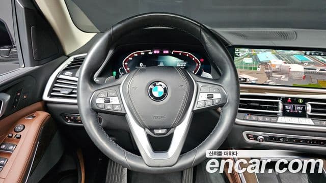 BMW X5 2021 — Photo 17/20