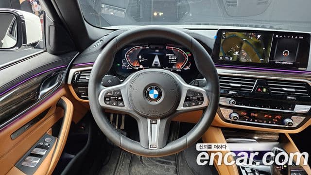 BMW 5 Series 2021 — Şəkil 13/20